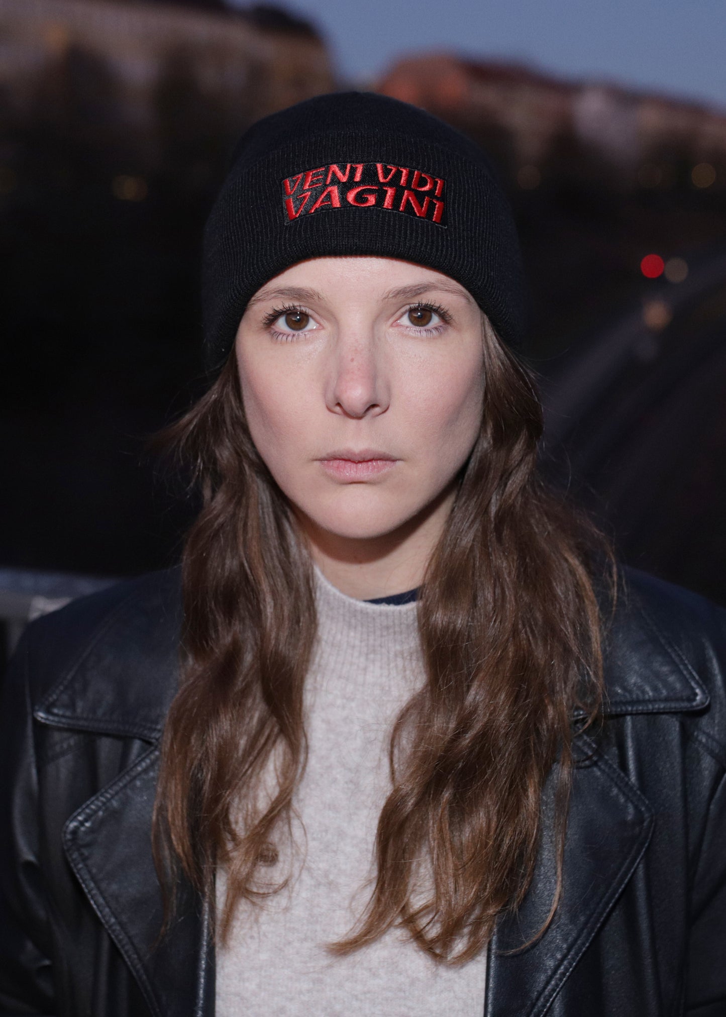 V- Beanie schwarz
