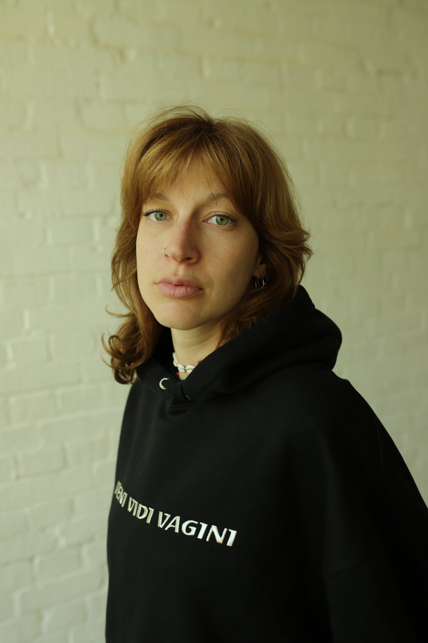 OVERSIZED Sisterhoodie mit metallic-silber Garn