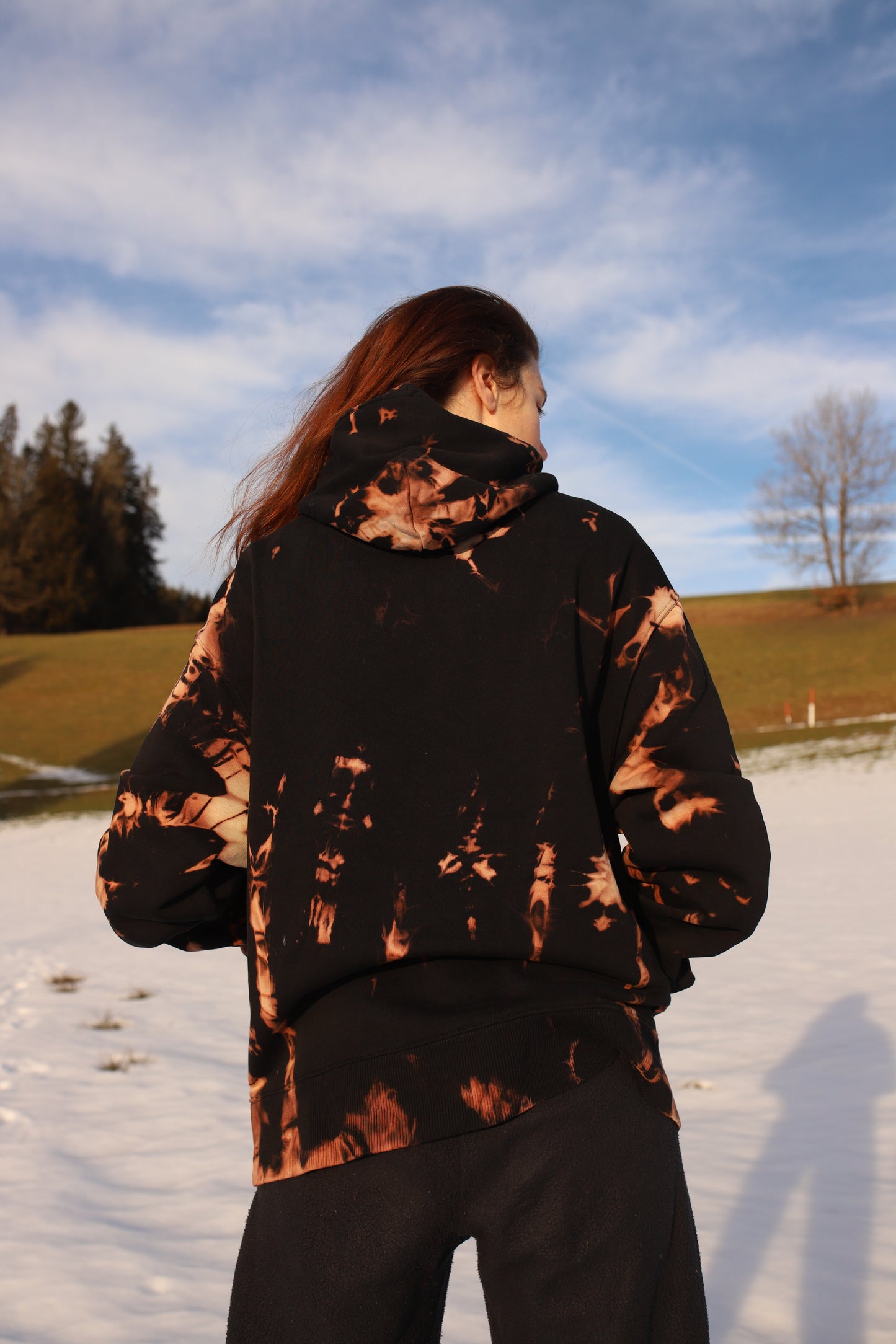 OVERSIZED Sisterhoodie BLEACH mit metallic-silber Garn