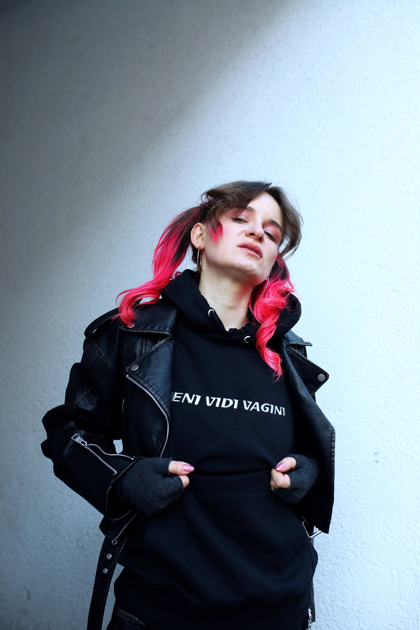 OVERSIZED Sisterhoodie mit metallic-silber Garn
